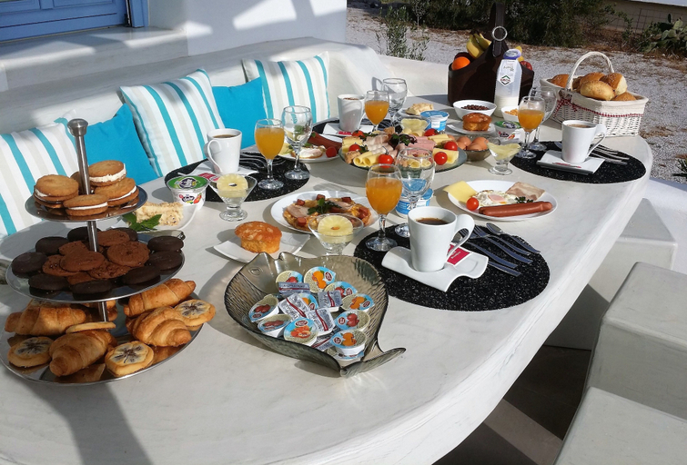 Food & Drinks 5, Santoxenia Luxury Villa, South Aegean