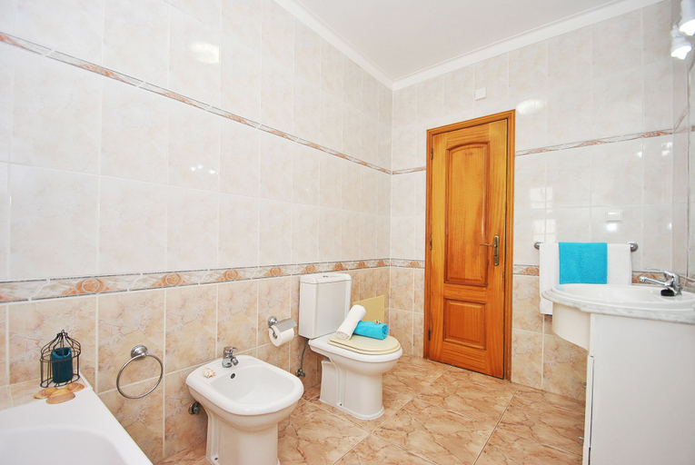 Bathroom 4, Villa Puerto Rico, Albufeira