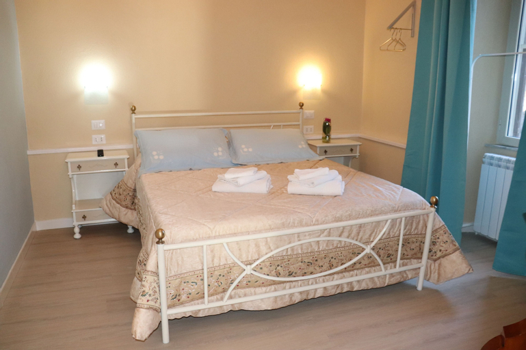 Bedroom 1, Camere Montalto Centro, Viterbo