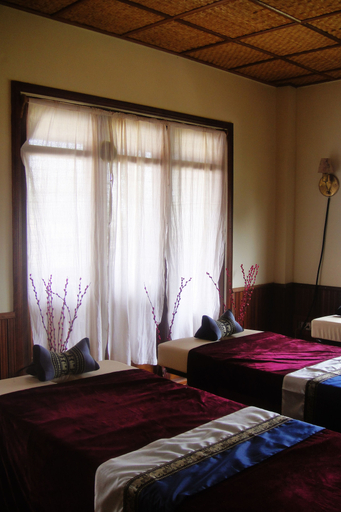 Bedroom 4, Three Seasons Inn & Spa, Taunggye
