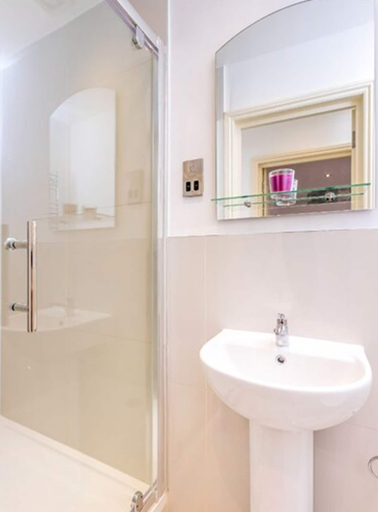 Bathroom 3, Marylebone Apartments, London