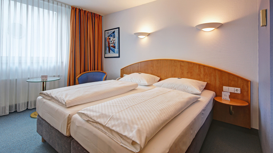 Bedroom 2, Hotel Schwanen Stuttgart-Airport Messe, Esslingen