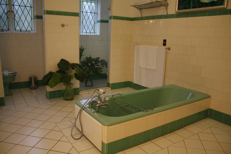 Bathroom 4, Northcliff Manor Guest House, City of Johannesburg