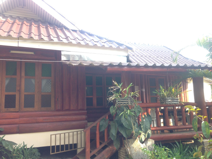 Exterior & Views 2, Pai Porpeang Guesthouse, Pai
