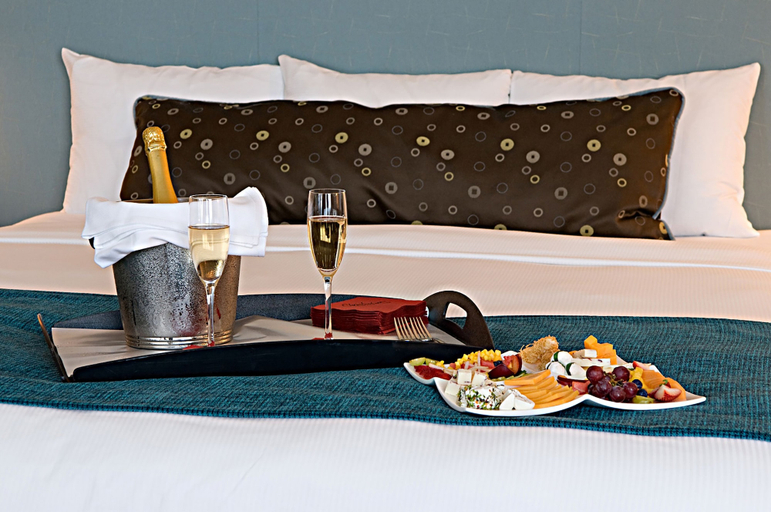 Bedroom 4, The Heldrich Hotel, Middlesex