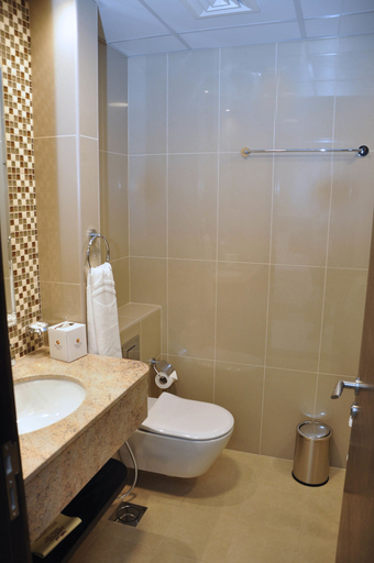 Bathroom 5, Gulf Executive Residence Juffair, Manama