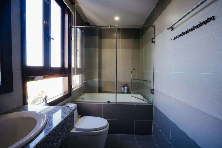 Bathroom 4, Hoi An Lotus Aroma Villa, Da Nang