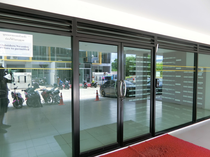 Others 5, Ratchaporn Place, Phuket Island