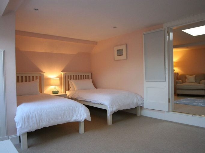 Bedroom 3, The Coach House at Stewart Hall, North Ayrshire