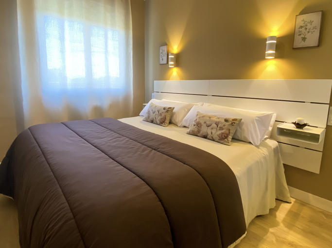 Bedroom 3, Casablanca Hotel Studios, Salamanca