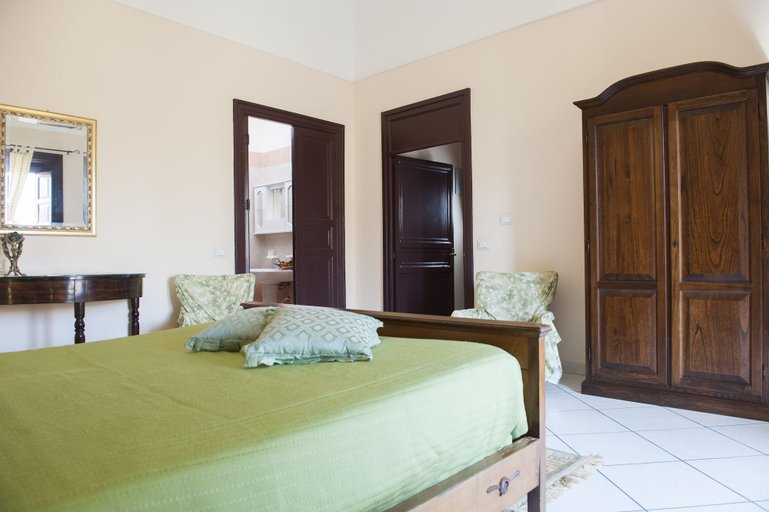 Bedroom 4, Case D'Anna, Trapani