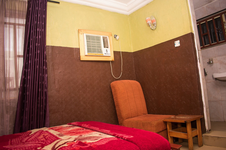 Bedroom 2, Goldlux Hotel, Agege
