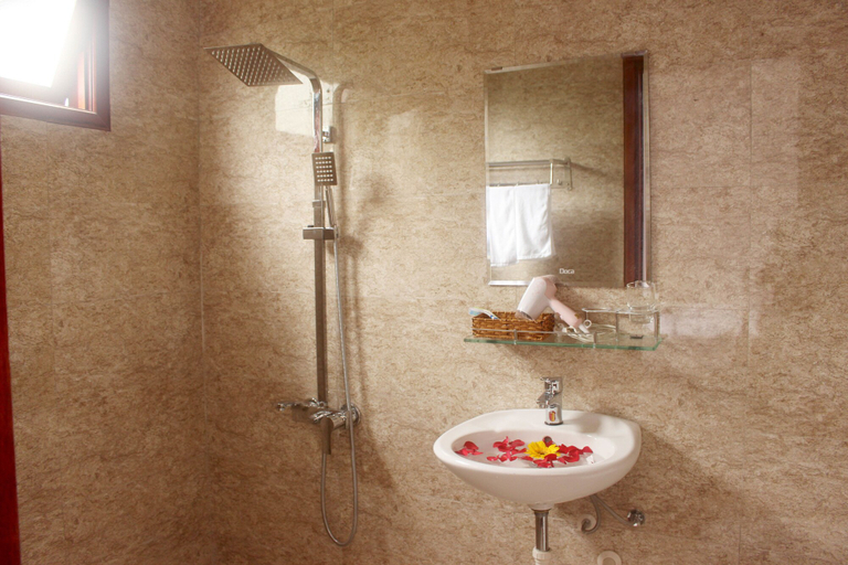 Bathroom 3, Loc Khang Homestay, Da Nang