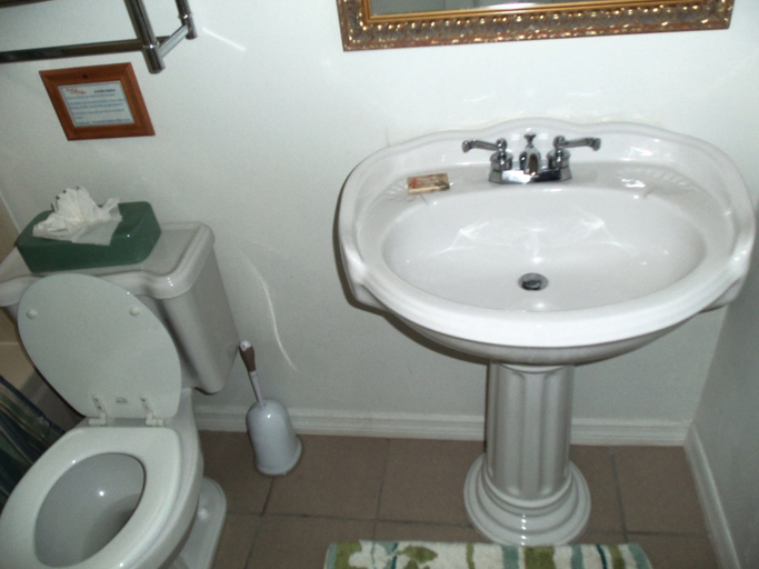 Bathroom 3, Florida Deluxe Villas, Condos, & Homes, Osceola