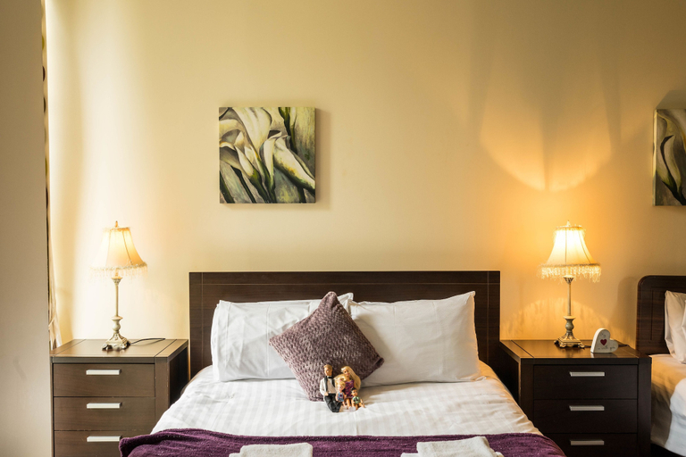 Bedroom 2, The Courtyard Apartments