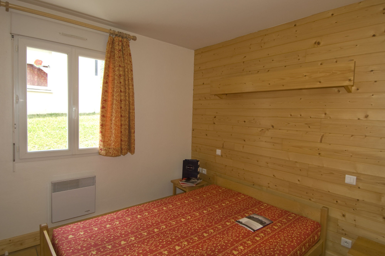 Bedroom 3, Village de Gites le Colombier, Lozère
