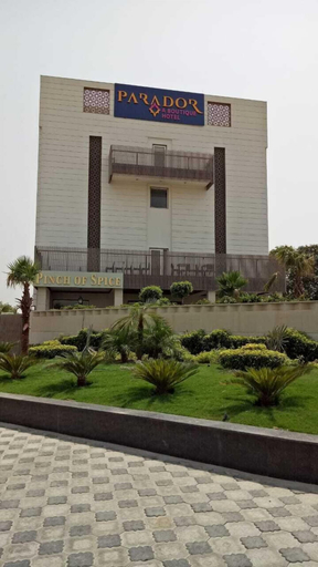 Exterior & Views, Hotel Parador, Firozabad