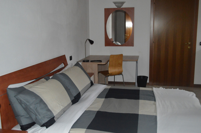 Room 3, Residenza La Torre - Casa Vacanza, Lodi