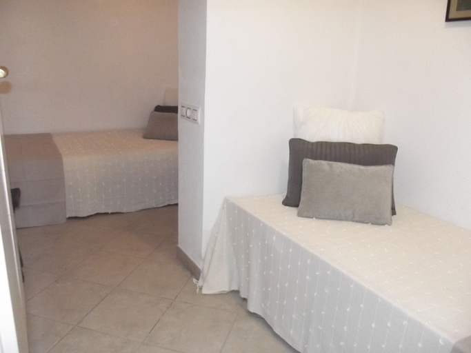 Bedroom 2, Danlux Leo, Girona