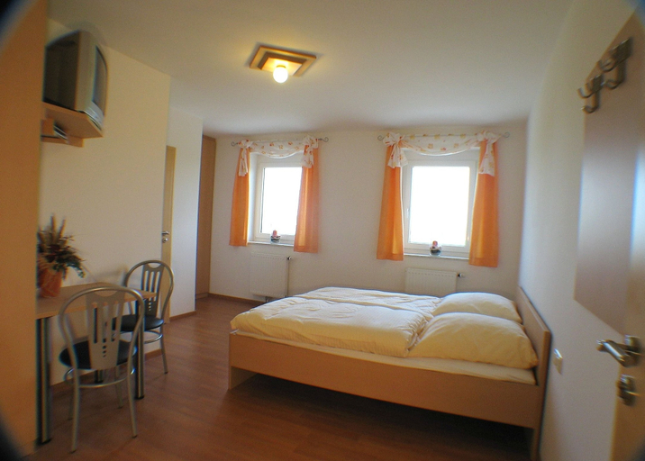 Bedroom 2, Hotelino, Dachau