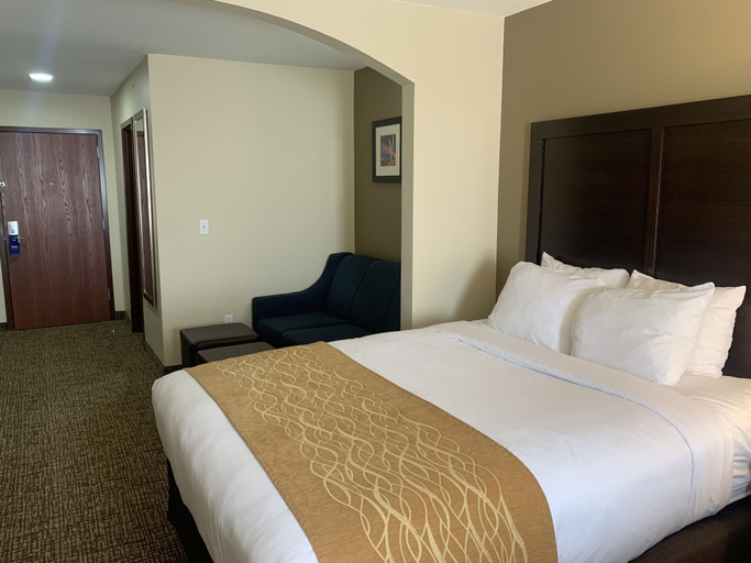 Bedroom 4, Comfort Inn & Suites Atoka, Atoka