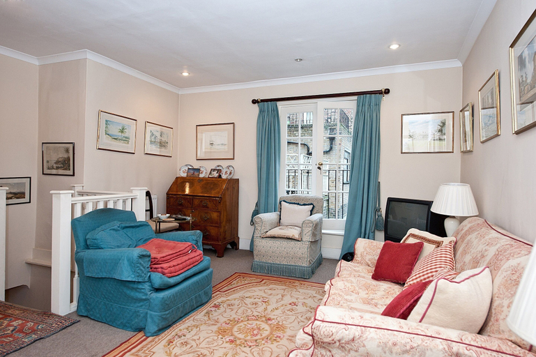 Others 5, The London Agent Pimlico King Bed, London