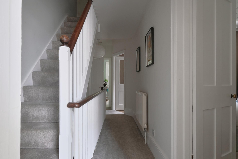 Others 5, Contemporary 2 Bedroom Flat in Lewes, East Sussex