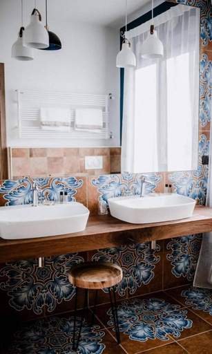 Bathroom 3, Villa Garassino, Cuneo