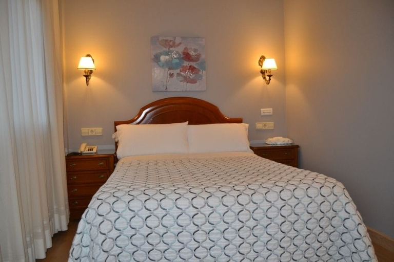 Bedroom 3, Hotel Playa Compostela, Pontevedra