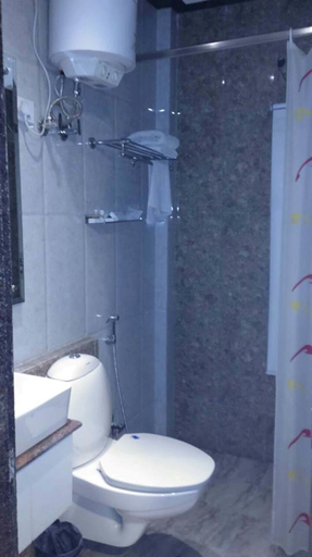 Bathroom 3, The Gera's, Delhi
