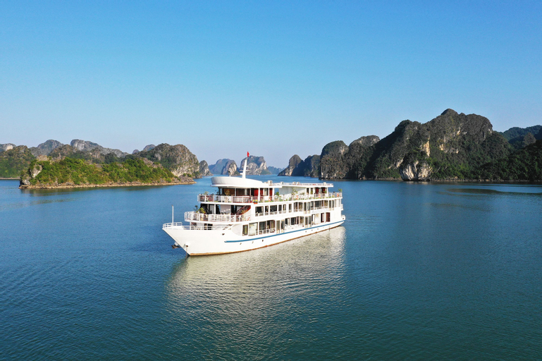 Halong Sapphire Cruise, Hạ Long