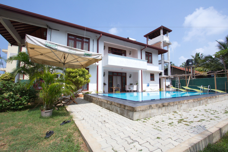 Sport & Beauty 4, The Blue Beach Guesthouse, Negombo