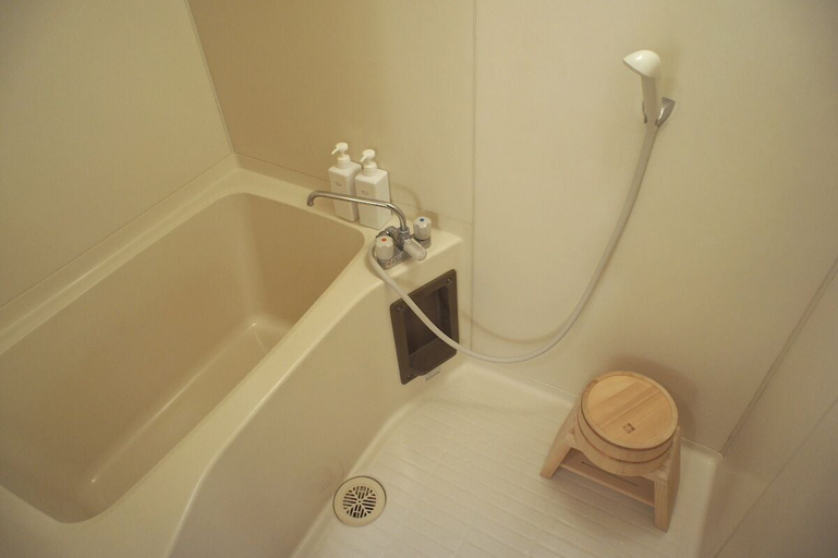 Bathroom 5, Hotel New Star Ikebukuro, Toshima