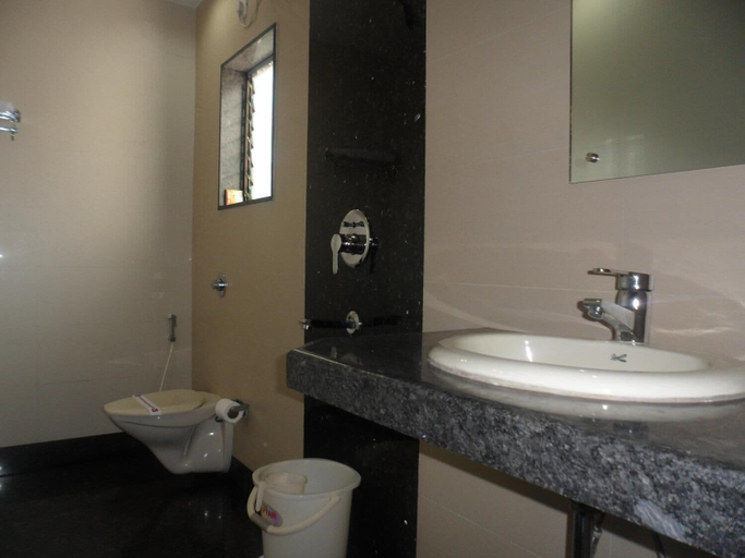 Bathroom 4, Hotel Esteem, Kolkata