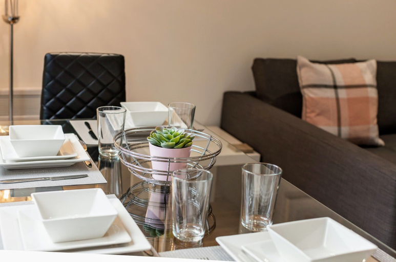 Food & Drinks 5, Warm and Welcoming Apartments, Manchester