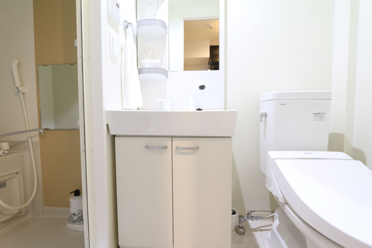 Bathroom 3, Elizabeth Garden Shinsaibashi, Osaka