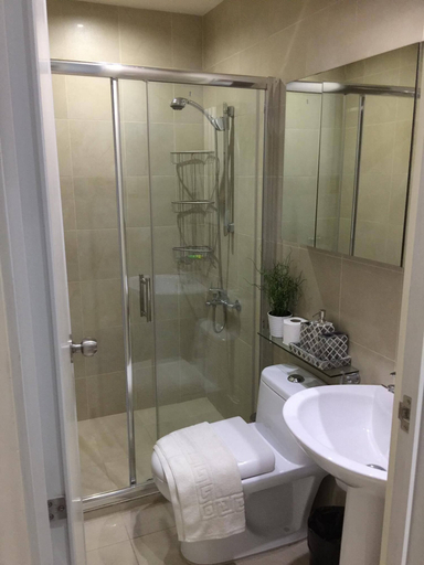 Bathroom 4, Seven Doors in Gramercy Makati, Makati City