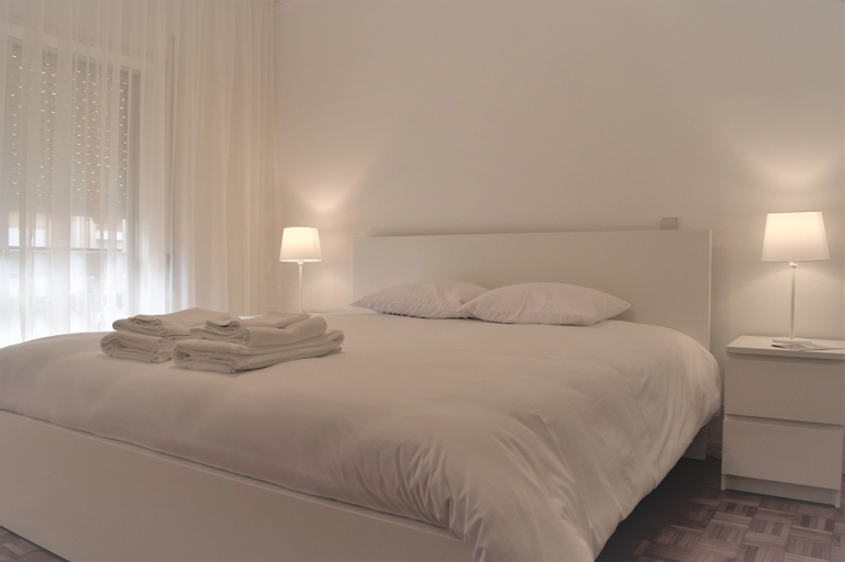 Bedroom 1, Accommodation Flat Damião de Gois, Braga