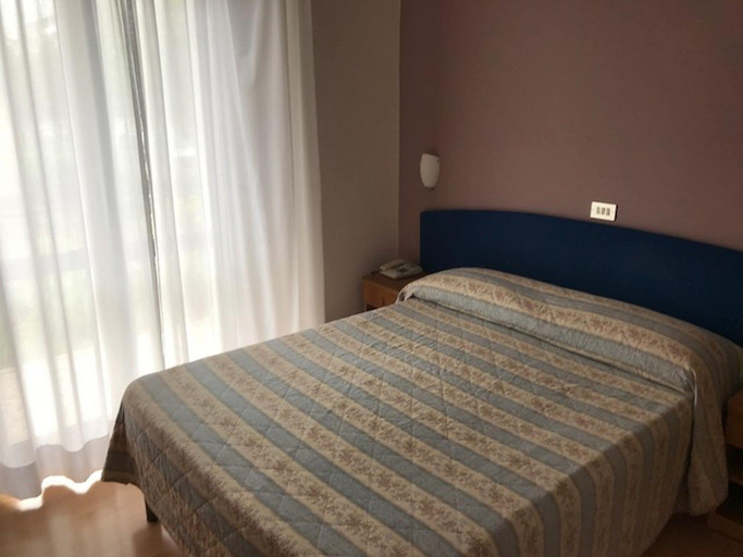 Bedroom 3, Perugina, Siena