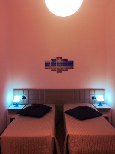 Bedroom 4, Rho Gloria 2, Milano