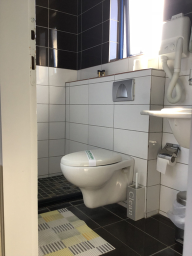 Bathroom 5, OASIS HOTEL KYPARISSIA, Peloponnese