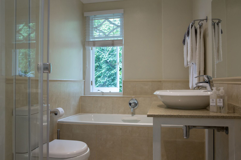Bathroom 5, Summerwood Guest House, Cape Winelands