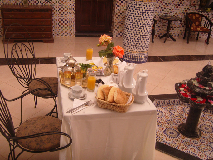 Food & Drinks 4, Riad Firdaous Achark, Oujda Angad