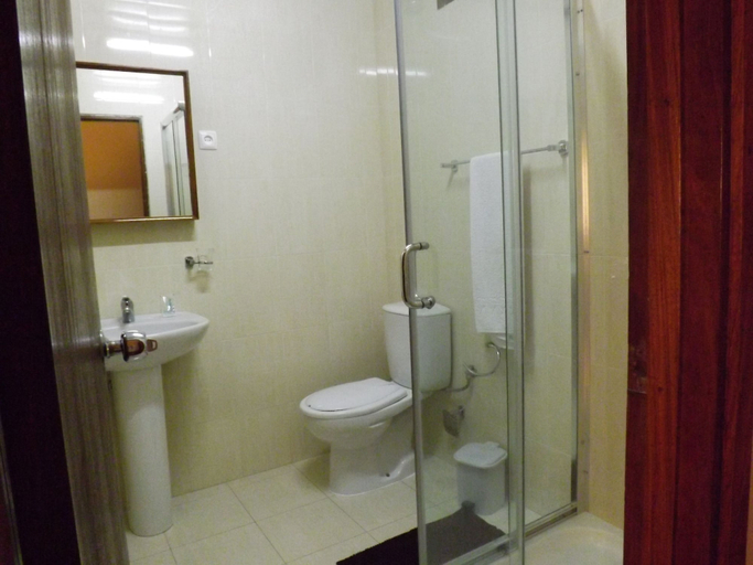 Bathroom 3, Apart Hotel Avenida