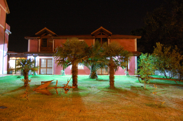 Exterior & Views 2, Hotel Vitorio, Asturias