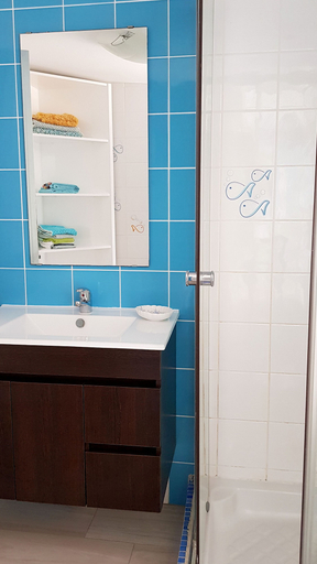 Bathroom 4, Albufeira One Step into the Water 12, Albufeira