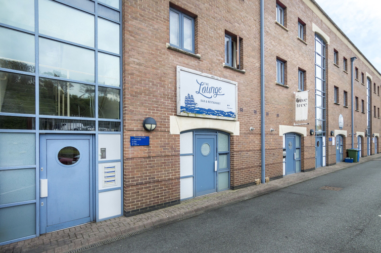 Exterior & Views 2, Marina View - 3 Bedroom - Milford Haven, Pembrokeshire