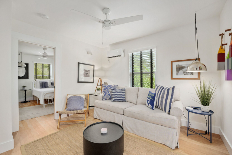 Others 5, Historic Dream - Unit C, Saint Johns