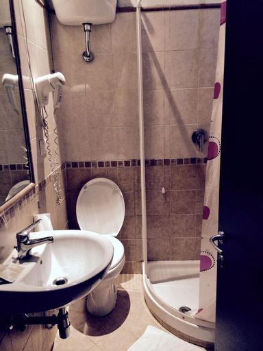 Bedroom 5, Caput Mundi, Rome