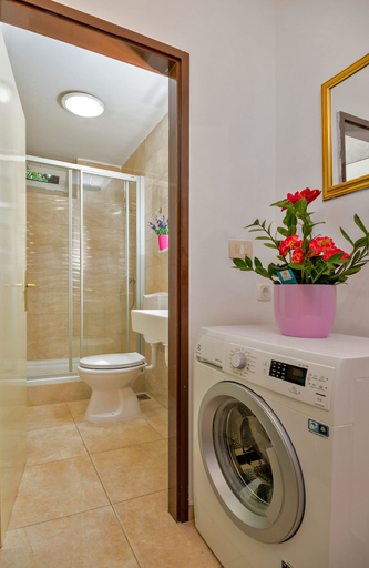 Bathroom 4, Apartments Emi, Split